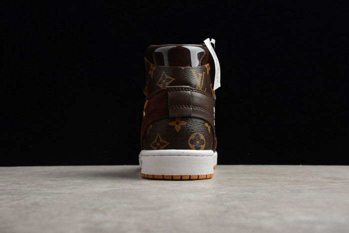 AIR JORDAN 1 OFW AQ0818-158 (WITH CASE)