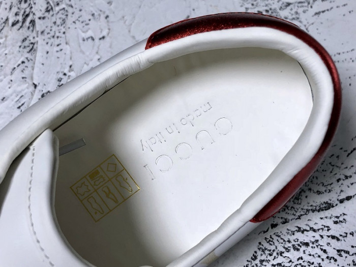 Gu66 Ace Embroidered Low-Top Sneaker white with logo