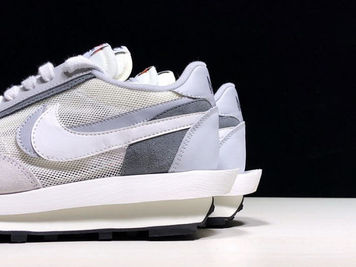 Nike LD Waffle Sacai Summit White BV0073-100