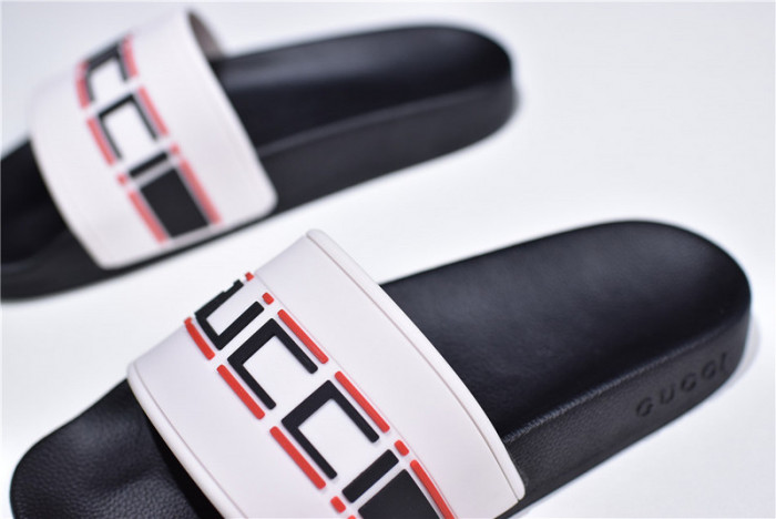 Gu66 SLIPPERS