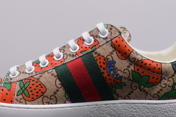 Gu66 Ace Embroidered Low-Top Sneaker 431920 DOPEO 9064