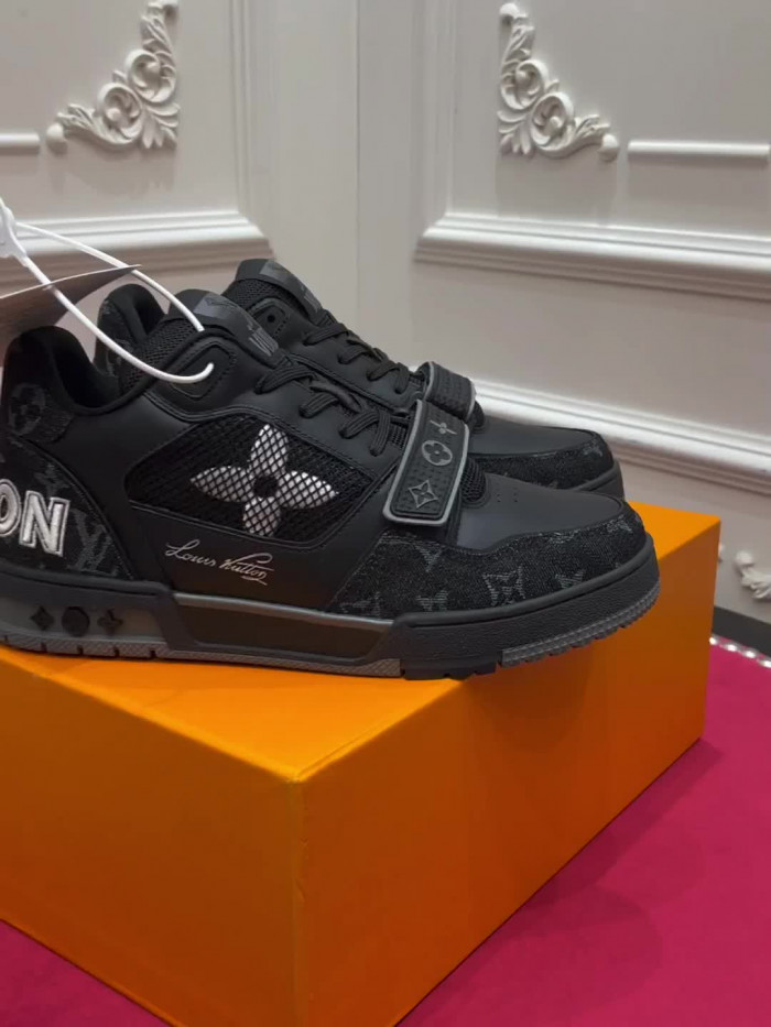 D00G7 Lou1su1tt SNEAKER LOW