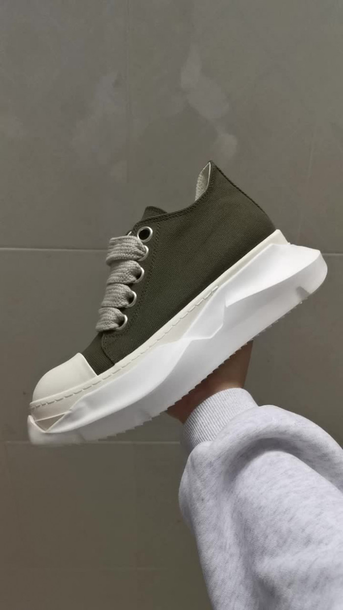 Rick 0wens Sneakers