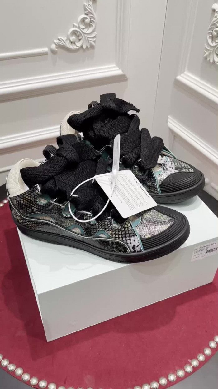 LANEVN Sneakers