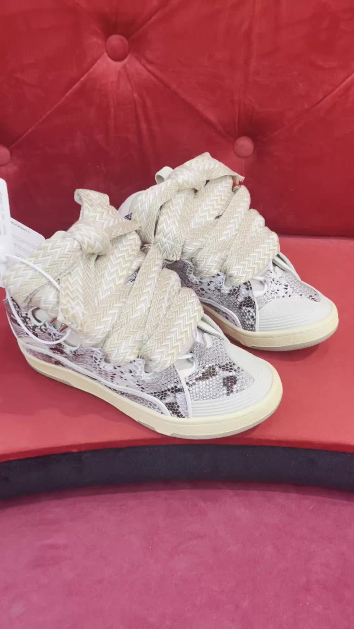 LANEVN Sneakers
