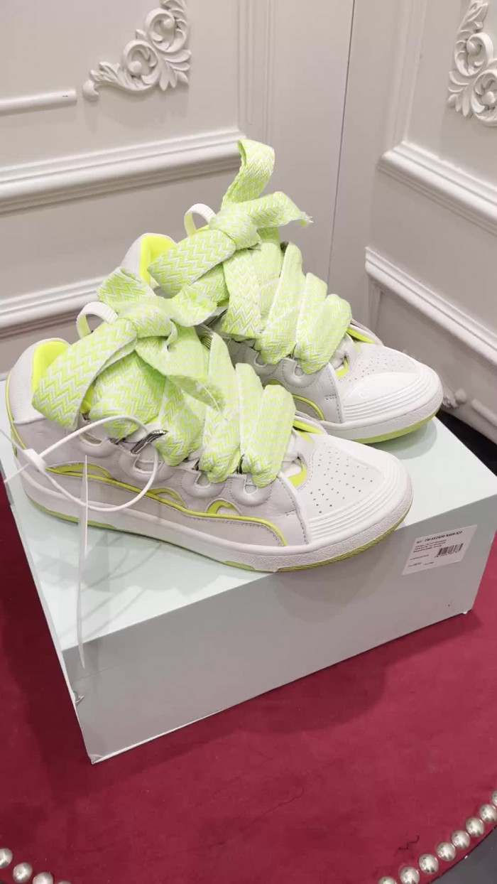 LANEVN Sneakers