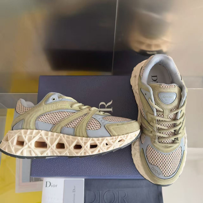 D10R B35 Sneaker