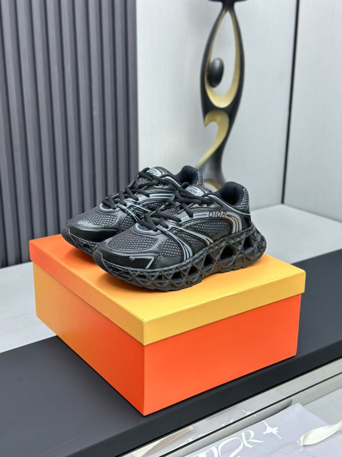 D10R B35 Sneaker