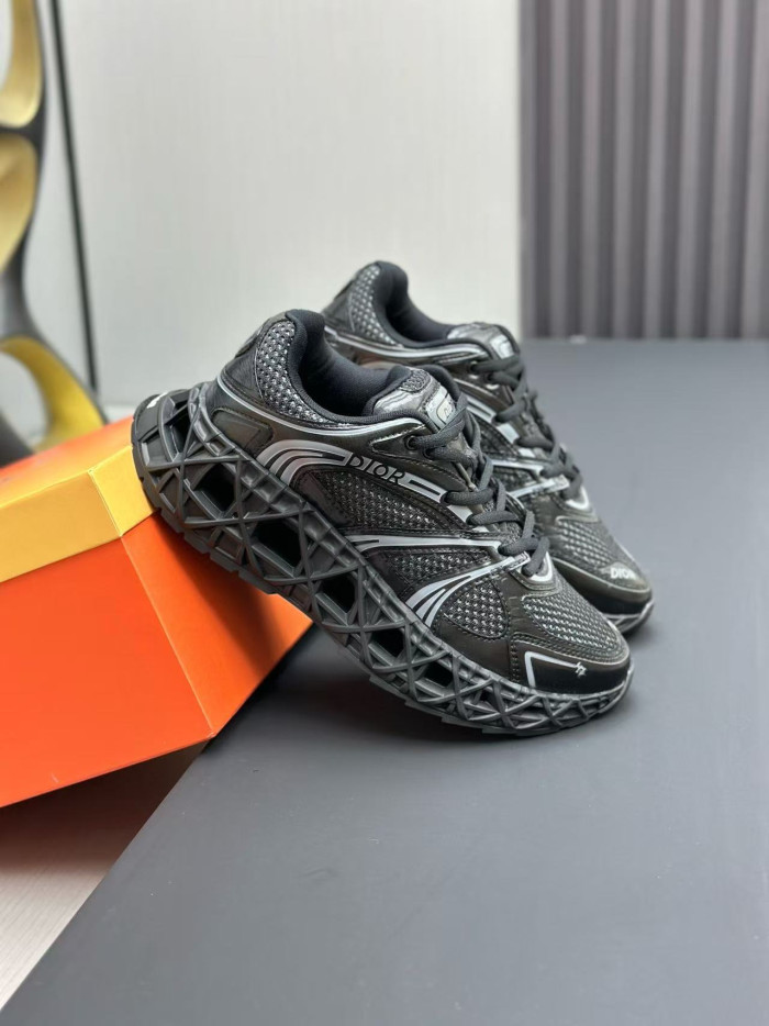 D10R B35 Sneaker