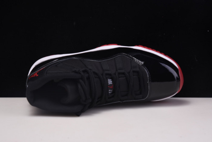 Jordan 11 Retro Playoffs Bred (2019) 378037-061