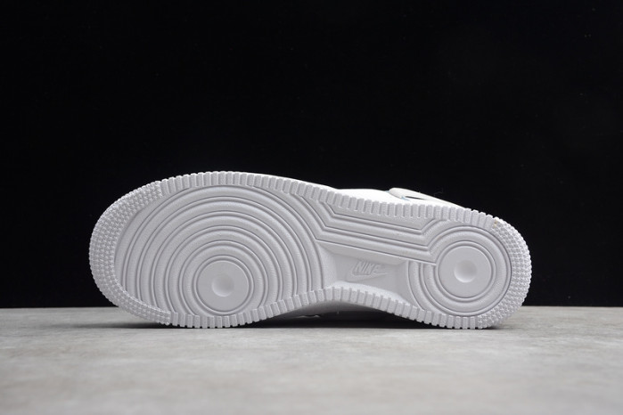 Air Force 1 LX Vandalised White (W) 898889-103
