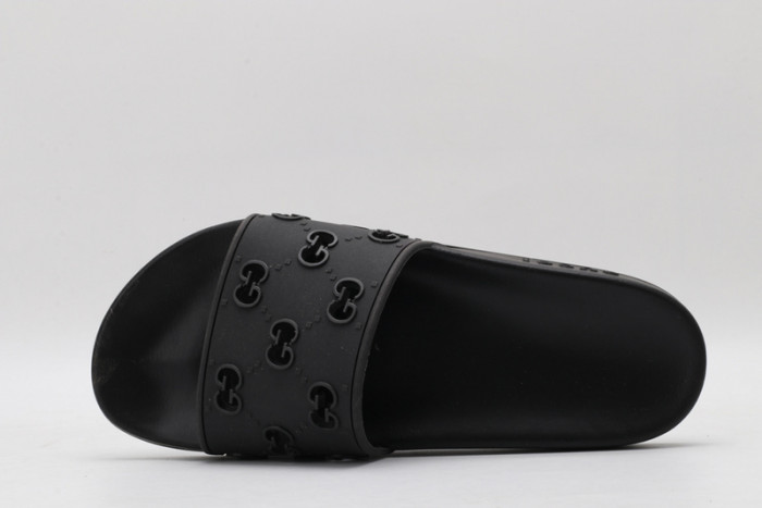 Gu66 SLIPPERS