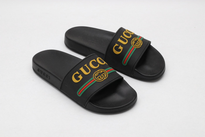 Gu66 SLIPPERS