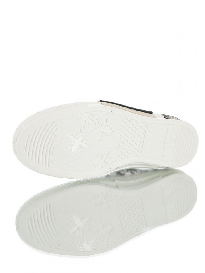 D10R B23 Low Top Logo Oblique Sneakers