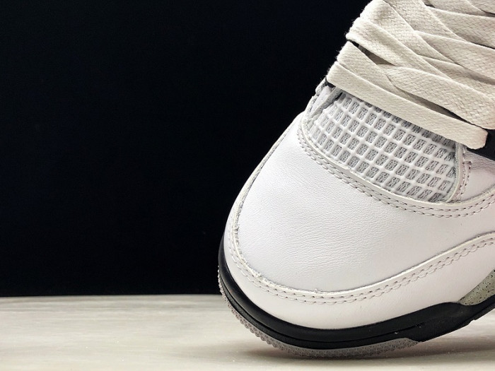 Air Jordan 4 Retro White Cement (2016) - 840606 192