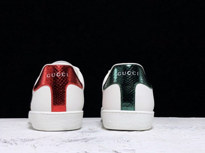 Gu66 Ace Embroidered Low-Top Sneaker white with snake