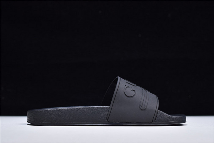 Gu66 SLIPPERS