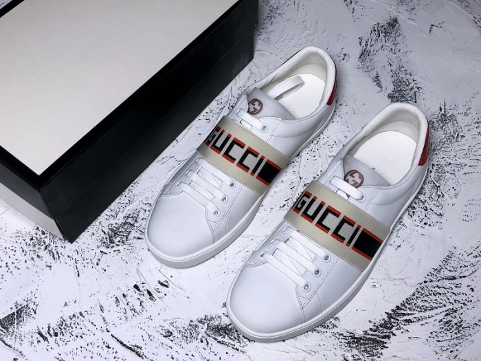 Gu66 Ace Embroidered Low-Top Sneaker