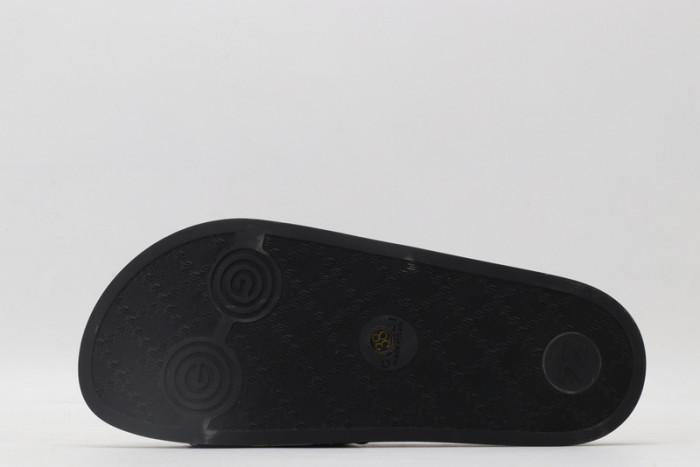 Gu66 SLIPPERS