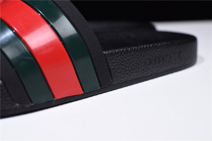 Gu66 SLIPPERS
