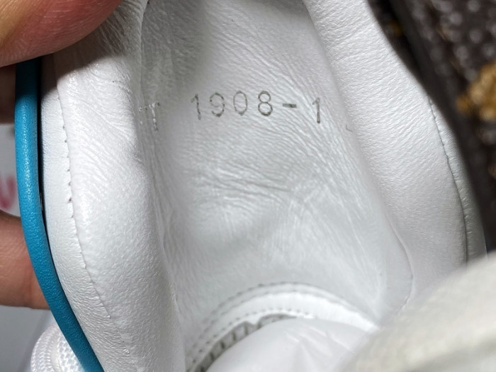 lou1su1tt Archlight Sneaker