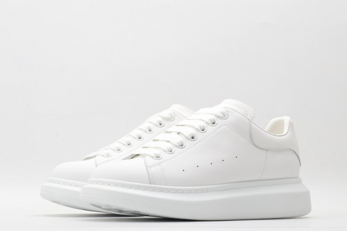 MQ Sneakers