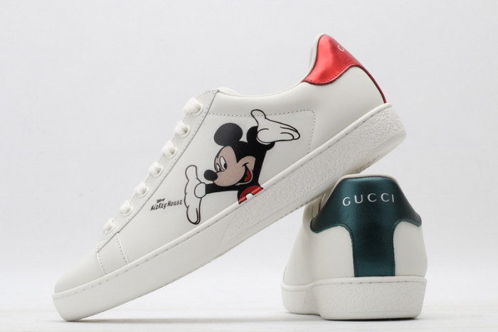 Disney & Gu66