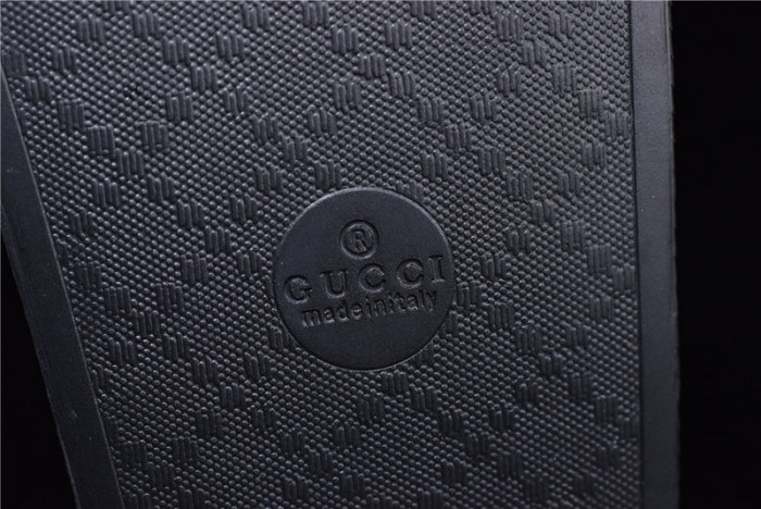 Gu66 SLIPPERS