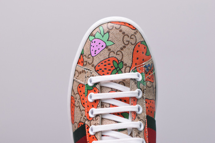 Gu66 Ace Embroidered Low-Top Sneaker 431920 DOPEO 9064