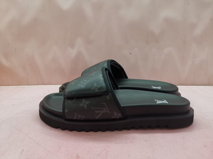 Lou1su1tt slides