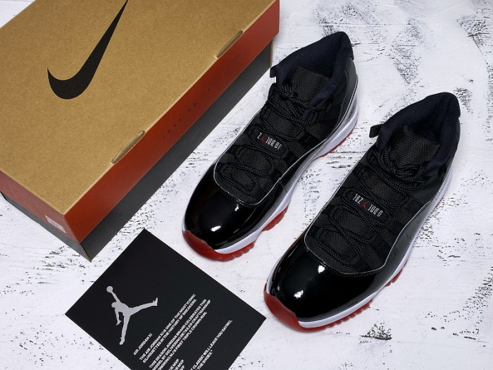 Jordan 11 Retro Playoffs Bred (2019) 378037-061