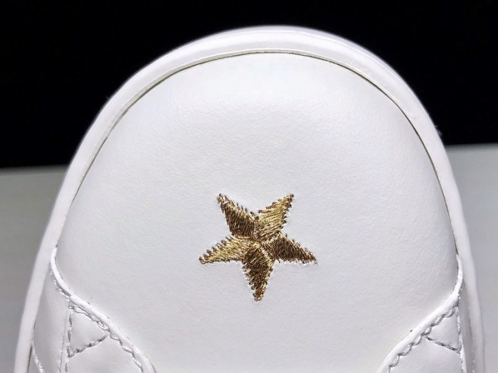Gu66 Ace Embroidered Low-Top Sneaker