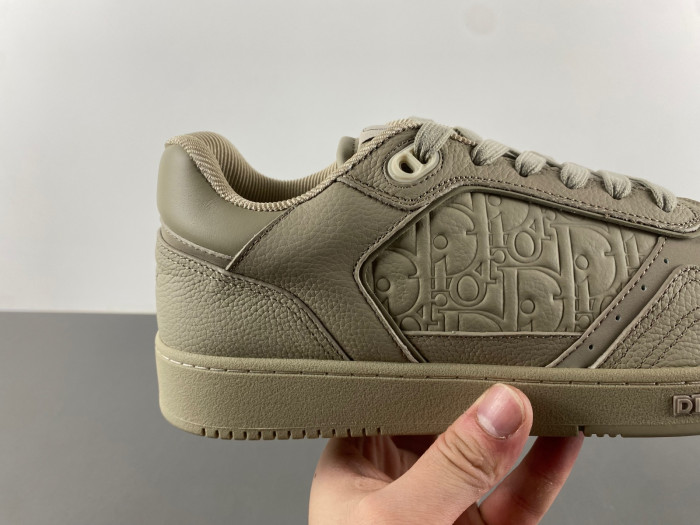 D10R B27 Sneaker