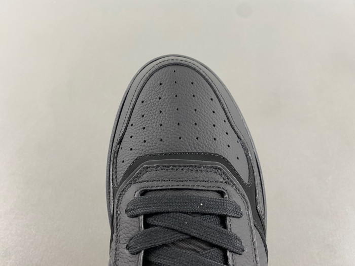 D10R B27 Sneaker