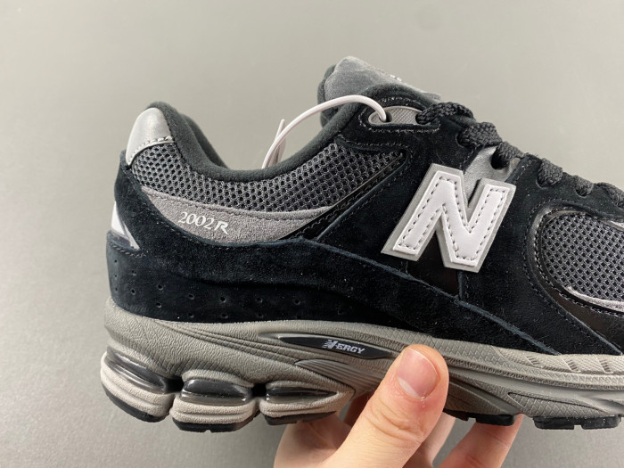 N3w Balance 2002R Black Dark Grey White