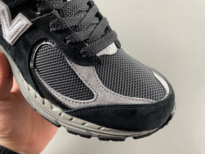 N3w Balance 2002R Black Dark Grey White