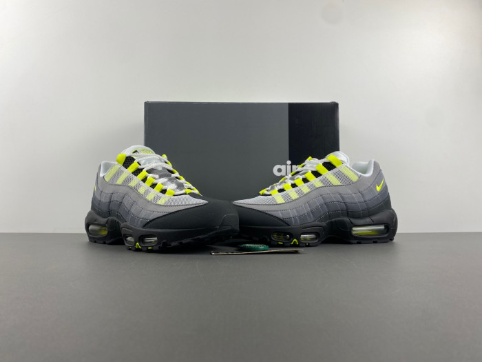 Nike Air Max 95 OG Neon | CT1689-001