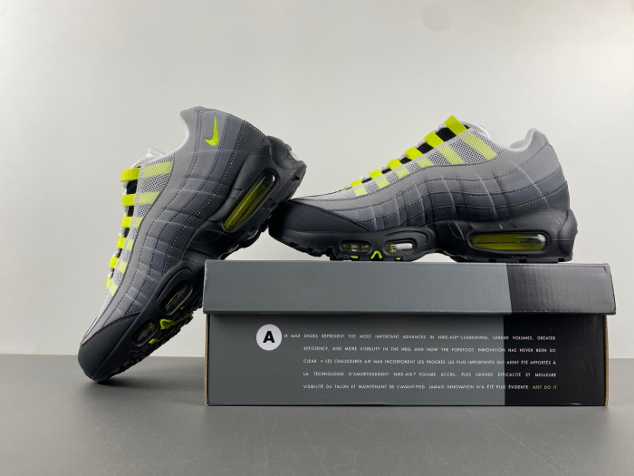 Nike Air Max 95 OG Neon | CT1689-001