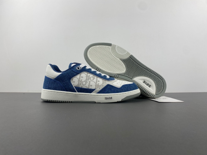 D10R B27 Sneaker