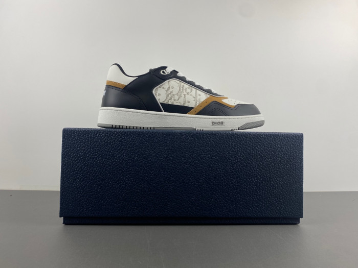 D10R B27 Sneaker