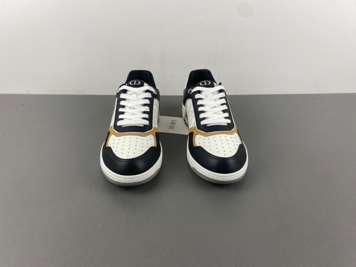 D10R B27 Sneaker