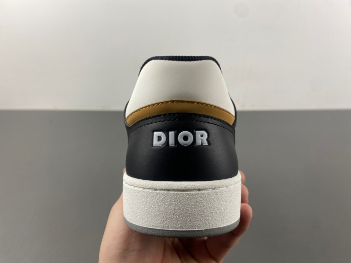 D10R B27 Sneaker