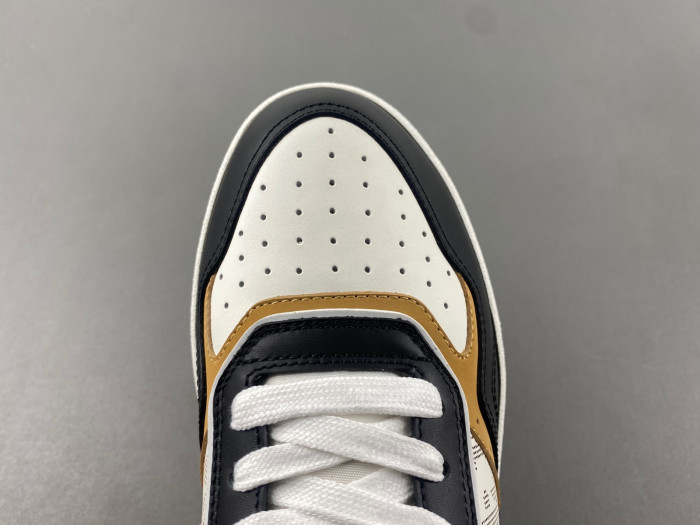 D10R B27 Sneaker