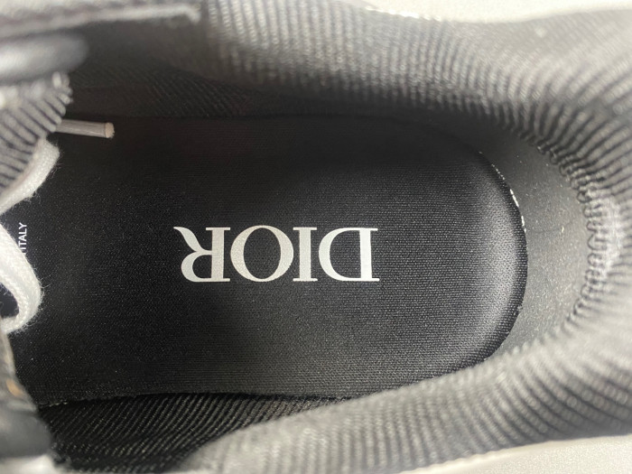 D10R B27 Sneaker