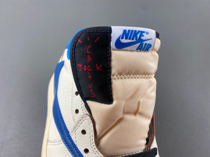 Travis Scott x Fragment x Air Jordan 1 Low OG DM7866-104