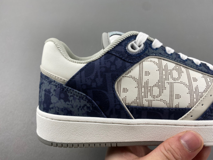 D10R B27 Sneaker
