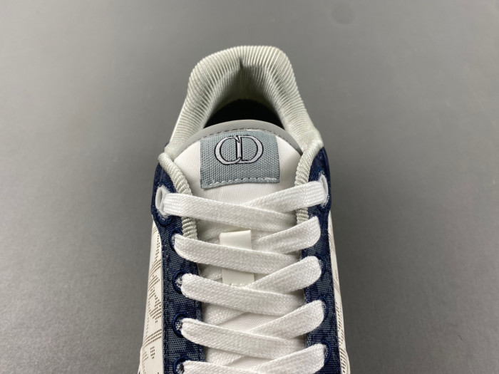 D10R B27 Sneaker