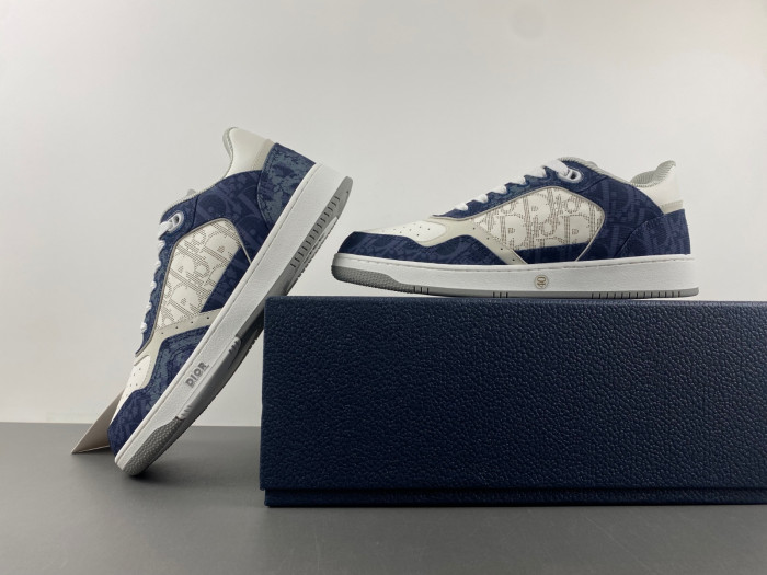 D10R B27 Sneaker