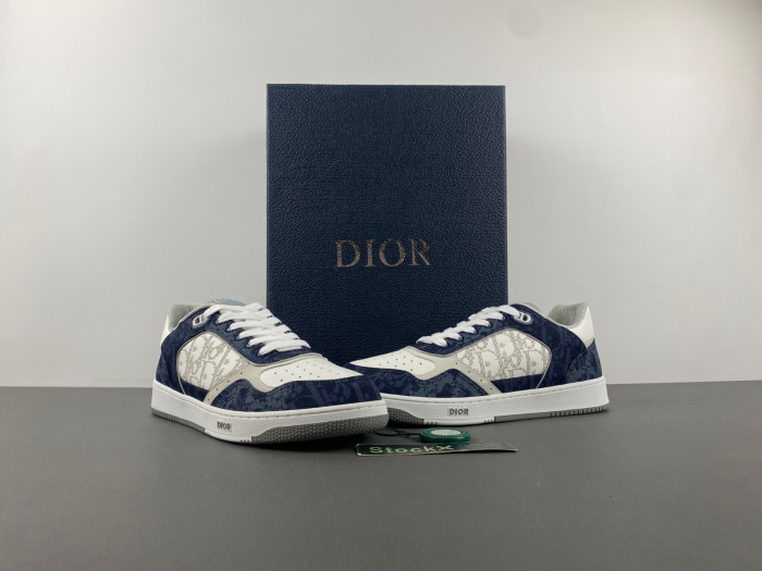 D10R B27 Sneaker