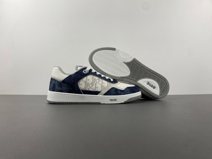D10R B27 Sneaker